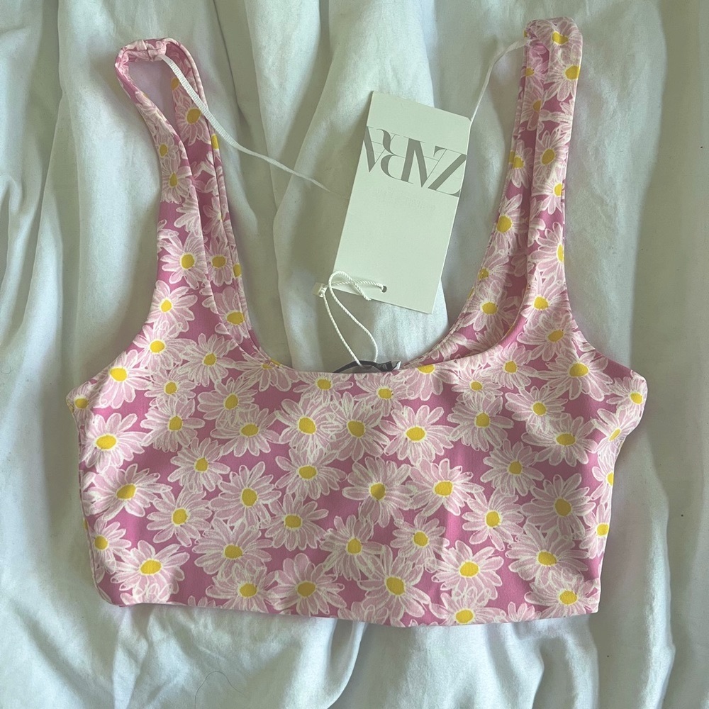 NWT Zara daisy crop top